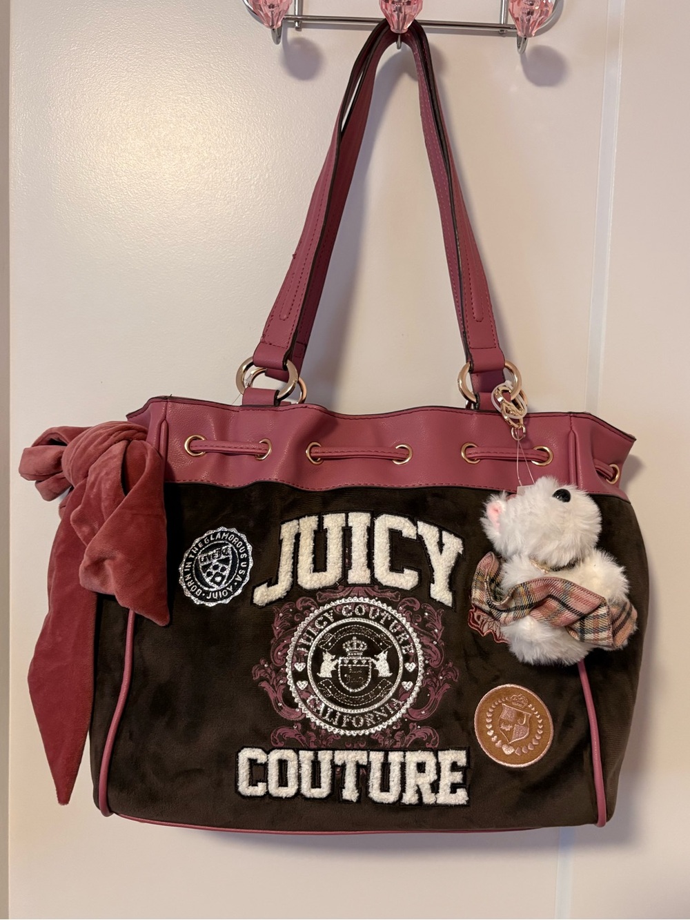 Juicy Couture CARREAUX ROSÉS
VARSITY TOTE
